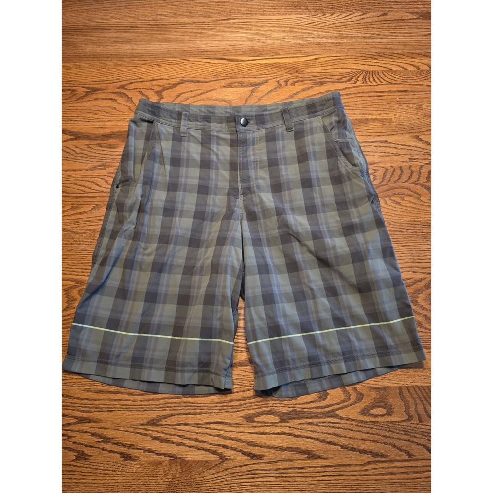 Lululemon Kahuna Green Plaid Golf Shorts Mens 36 Stretch Activewear Bermuda 10"